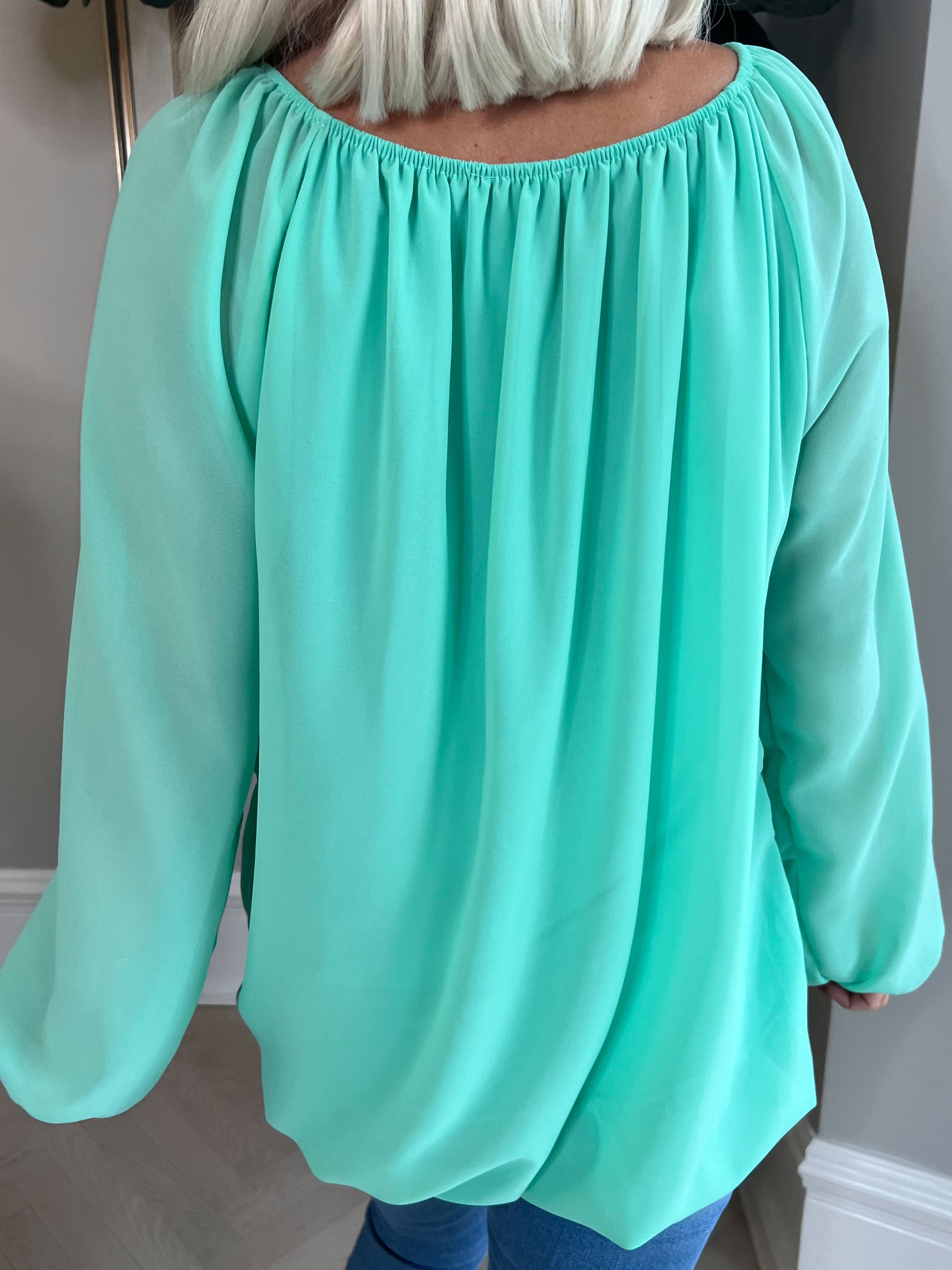 Ellen - Enkel tunika med elastisk halsringning